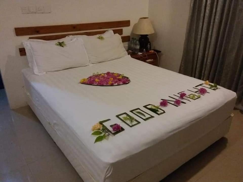 Ras Village Rasdhoo Esterno foto